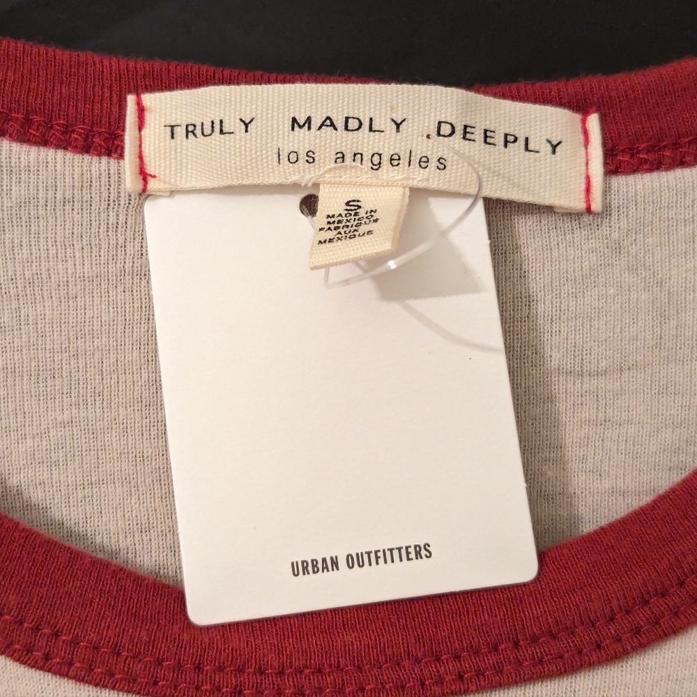 Urban Outfitters Novelty T-shirt - Picture 2 of 2